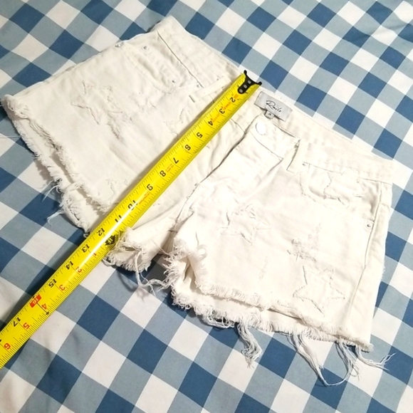 RAILS Logan White Stars Distressed Denim Short - Picture 16 of 16